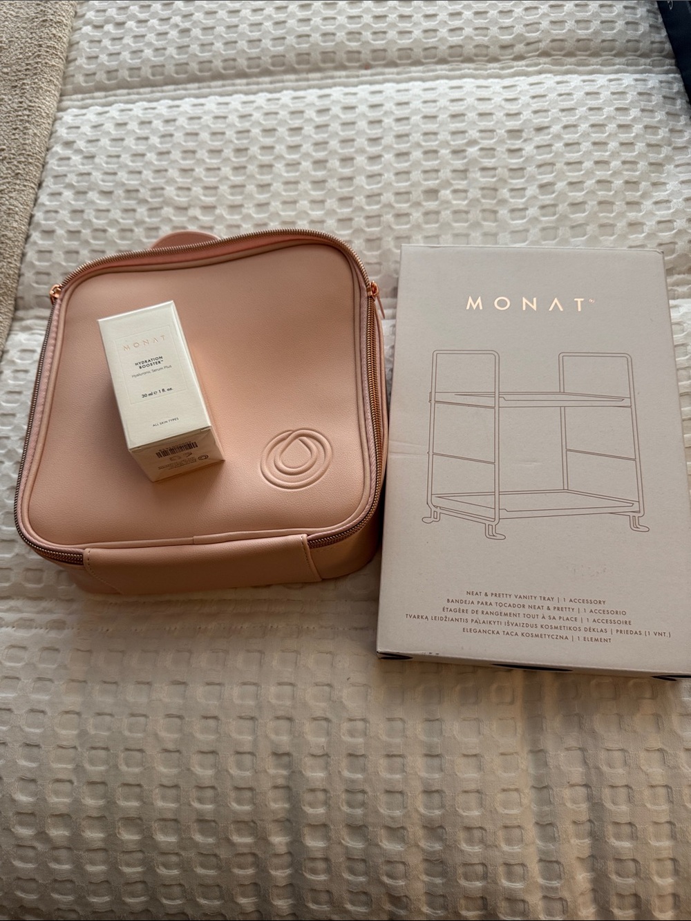 MONAT Hydration Booster serum with Pink Cosmetic Case & stand